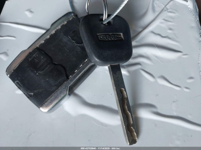 3GTU2NEC5HG186587 GMC Sierra 1500 Slt