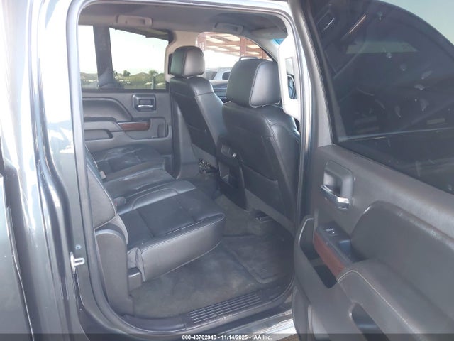 3GTU2NEC5HG186587 GMC Sierra 1500 Slt