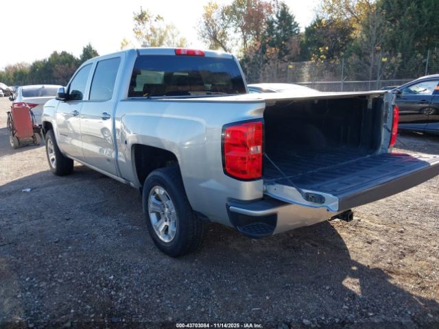 2018 CHEVROLET SILVERADO 1500 3GCUKREC3JG378667 Photo 2