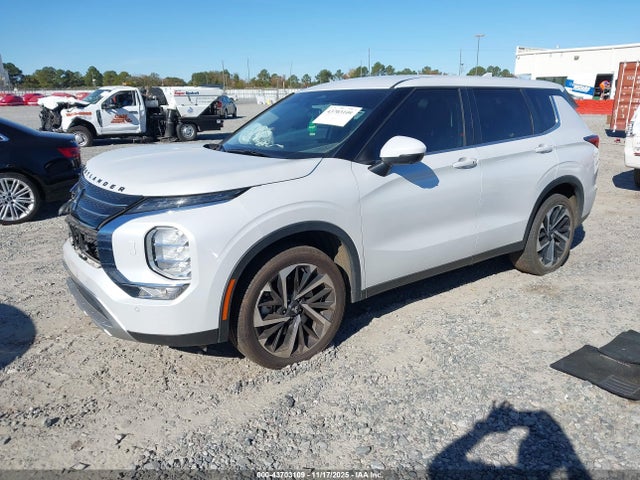 2023 MITSUBISHI OUTLANDER JA4J4UA83PZ034065 Photo 1