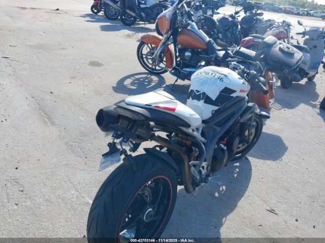 2020 TRIUMPH MOTORCYCLE SPEED TRIPLE SMTN53P46LJ970419 Photo 3