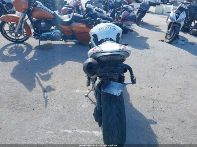 2020 TRIUMPH MOTORCYCLE SPEED TRIPLE SMTN53P46LJ970419 Photo 5