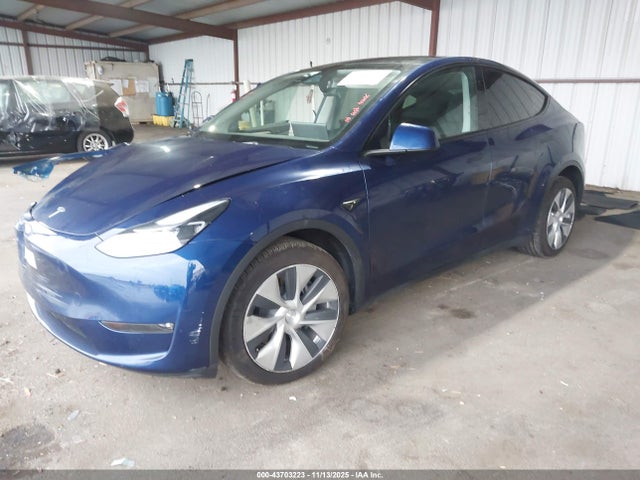 2023 TESLA MODEL Y 7SAYGAEE9PF873897 Photo 1