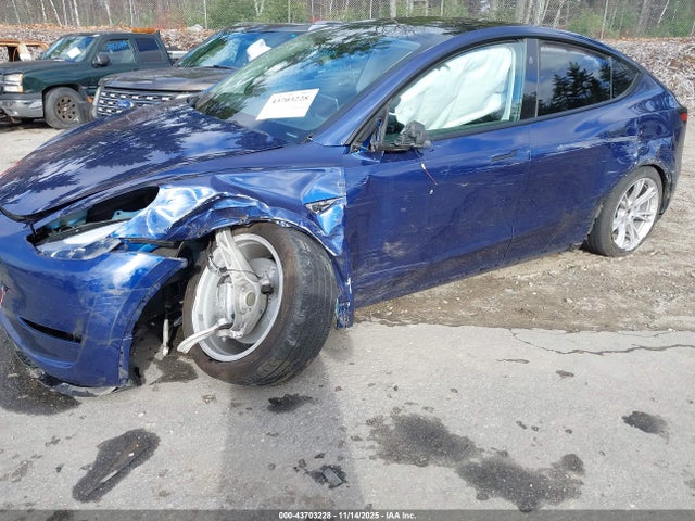 2023 TESLA MODEL Y 7SAYGDED9PF931970 Photo 5