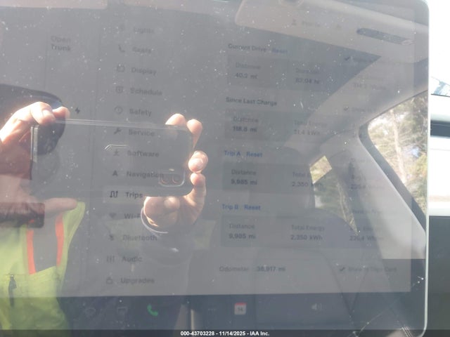 2023 TESLA MODEL Y 7SAYGDED9PF931970 Photo 6