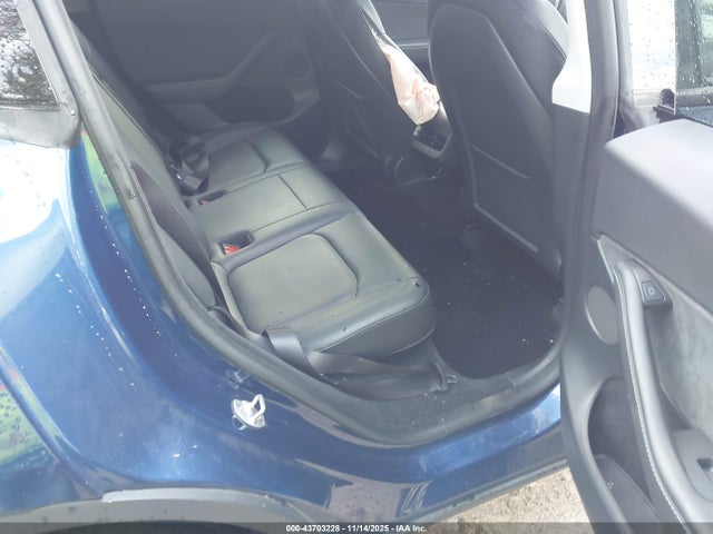 2023 TESLA MODEL Y 7SAYGDED9PF931970 Photo 7