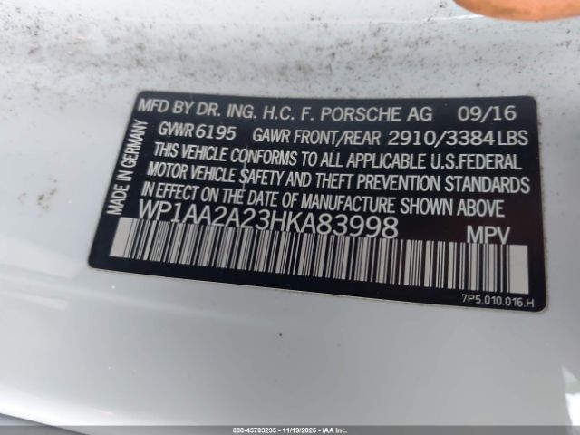 2017 PORSCHE CAYENNE WP1AA2A23HKA83998 Photo 8