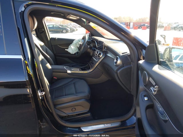 2022 MERCEDES-BENZ GLC 300 W1N0G8EB0NV394509 Photo 4