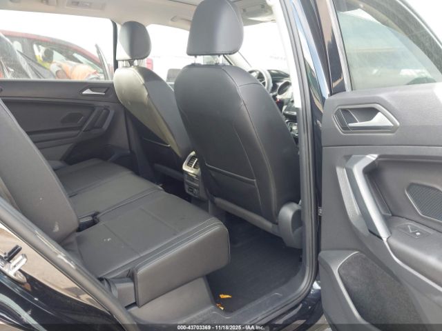 2019 VOLKSWAGEN TIGUAN 3VV3B7AX5KM070672 Photo 7