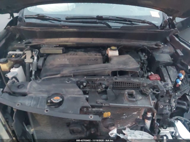 5N1DR2MM6JC617933 Nissan Pathfinder Sl