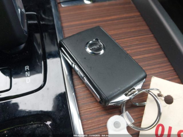 2024 VOLVO XC60 YV4L12RL8R1860199 Photo 10