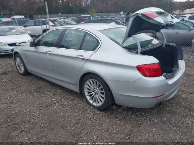 2011 BMW 535I WBAFU7C55BC780963 Photo 2