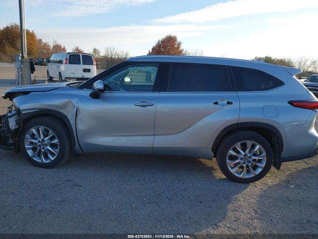 Toyota Highlander Limited 2021 5TDDZRBH0MS554477 Image 15