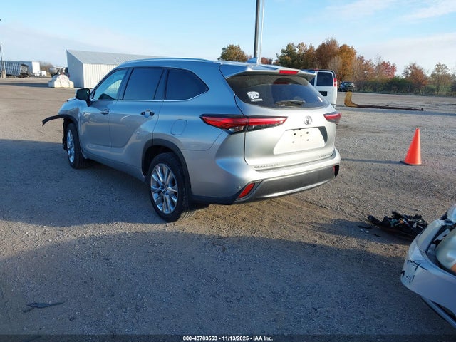 Toyota Highlander Limited 2021 5TDDZRBH0MS554477 Image 3