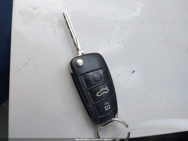 2016 AUDI A3 WAUA7GFF2G1031658 Photo 10