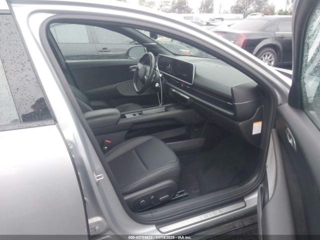2023 HYUNDAI IONIQ 6 KMHM54AA7PA031473 Photo 4