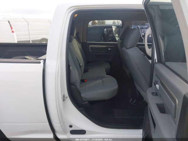 2019 RAM 1500 CLASSIC 1C6RR6TT5KS693698 Photo 7