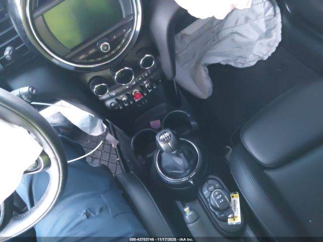 2017 MINI HARDTOP WMWXP7C5XH2C61386 Photo 10