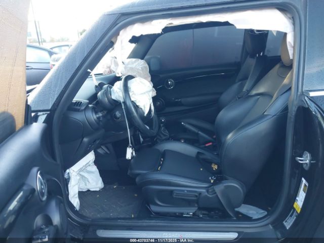 2017 MINI HARDTOP WMWXP7C5XH2C61386 Photo 4