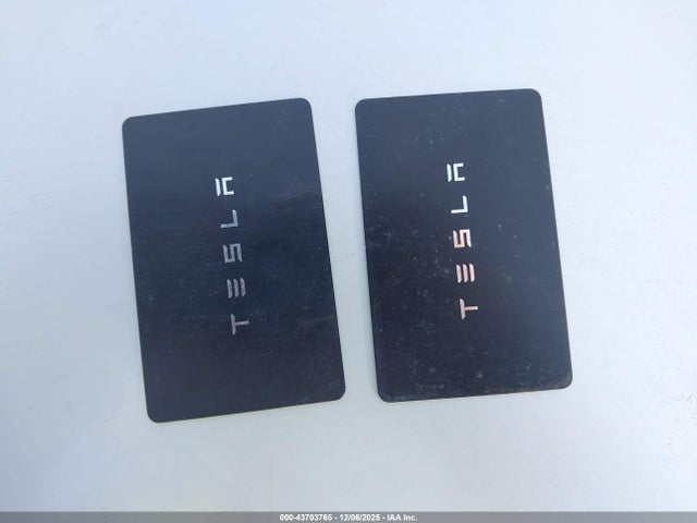 2023 TESLA MODEL Y 7SAYGDEE1PA109217 Photo 10