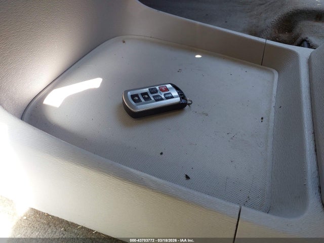 5TDYK3DC1ES483814 Toyota Sienna Xle V6 8 Passenger