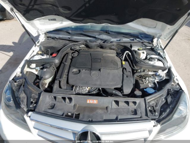 2013 MERCEDES-BENZ C 350 WDDGF5HB2DR271844 Photo 9