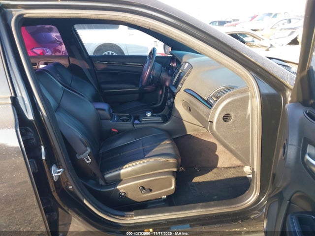 Aukcja sprzedaży 2016 Chrysler 300 300s Alloy Edition, vin: 2C3CCABG0GH295065, numer aukcji: 43703980