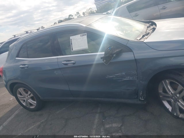Mercedes-Benz GLA 250 2015 WDCTG4EB8FJ132964 Image 29
