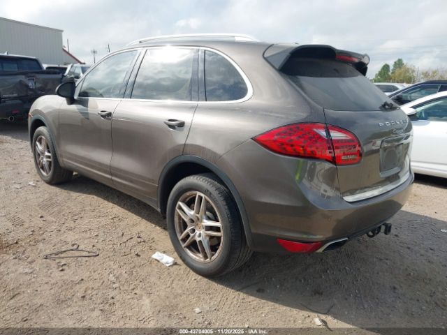 2012 PORSCHE CAYENNE WP1AB2A28CLA50947 Photo 2