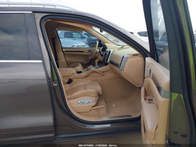 2012 PORSCHE CAYENNE WP1AB2A28CLA50947 Photo 4