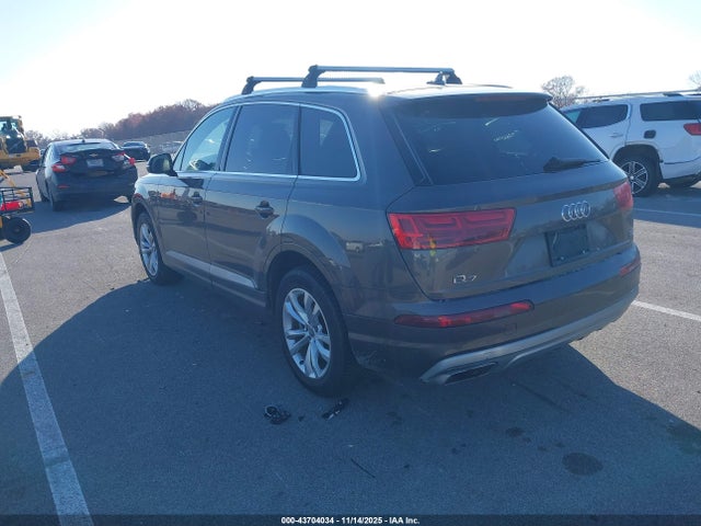 2017 Audi Q7 3.0t Premium მანქანა იყიდება აუქციონზე, vin: WA1LAAF77HD022337, აუქციონის ნომერი: 43704034