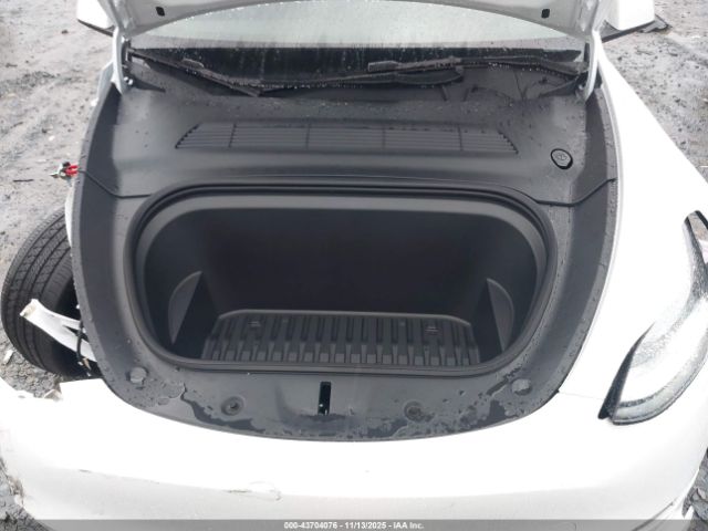 2024 TESLA MODEL Y 7SAYGAEE7RF195993 Photo 9