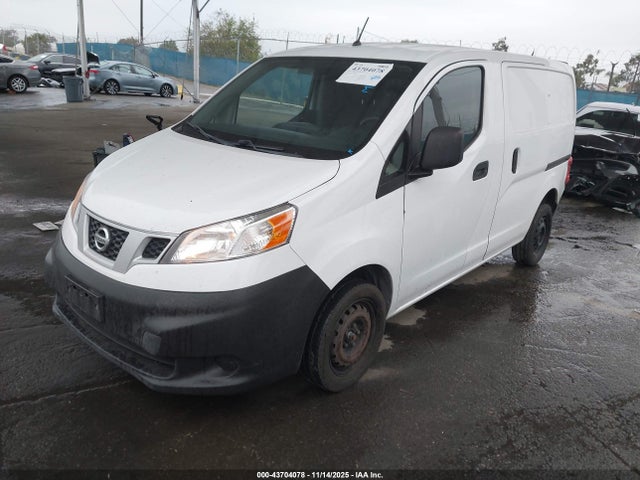 Nissan NV200 2015 3N6CM0KNXFK713626 Image 2