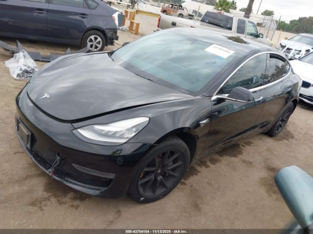2019 TESLA MODEL 3 5YJ3E1EA7KF305781 Photo 1