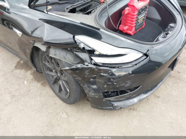 2019 TESLA MODEL 3 5YJ3E1EA7KF305781 Photo 5