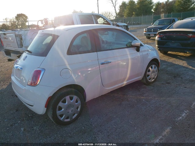 2015 FIAT 500 3C3CFFAR8FT624740 Photo 3