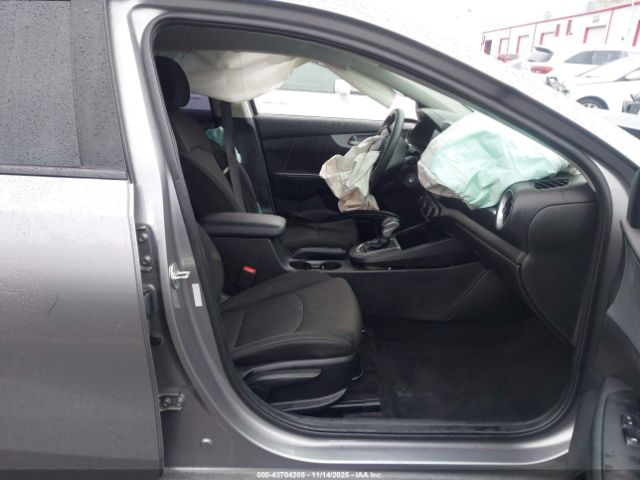 2023 KIA FORTE 3KPF24AD1PE537040 Photo 4