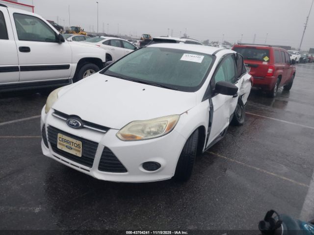 2014 FORD FOCUS 1FADP3E20EL198440 Photo 1