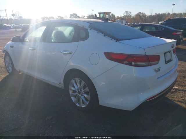 2018 KIA OPTIMA 5XXGT4L33JG243563 Photo 2