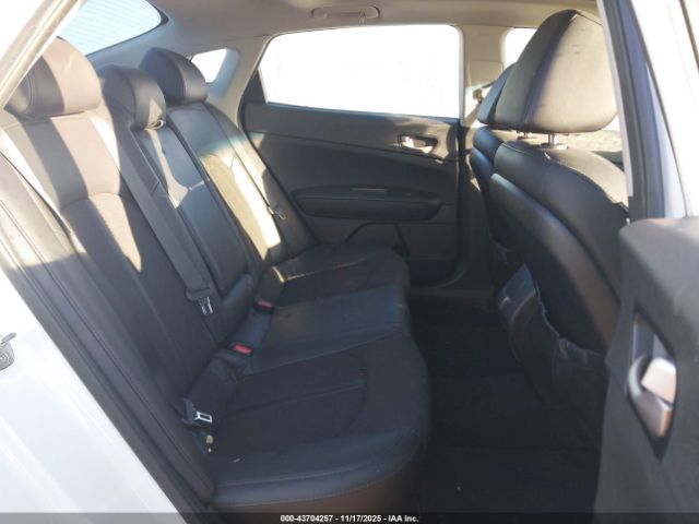 2018 KIA OPTIMA 5XXGT4L33JG243563 Photo 7
