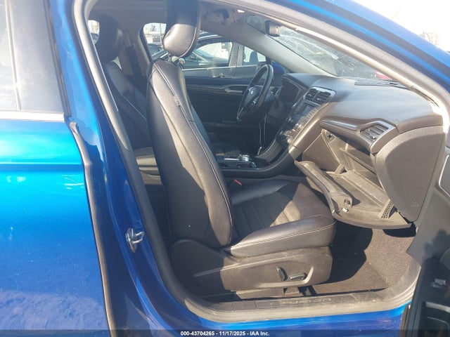 3FA6P0LU2HR216468 Ford Fusion Hybrid Se
