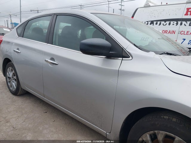 3N1AB7AP6JL645259 Nissan SENTRA SV