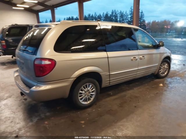 2002 CHRYSLER TOWN & COUNTRY 2C8GT64L72R593425 Photo 3