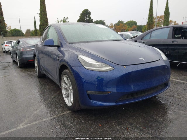 2022 TESLA MODEL Y 7SAYGDEE8NF504463 Photo 0