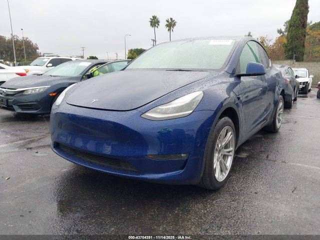 2022 TESLA MODEL Y 7SAYGDEE8NF504463 Photo 1