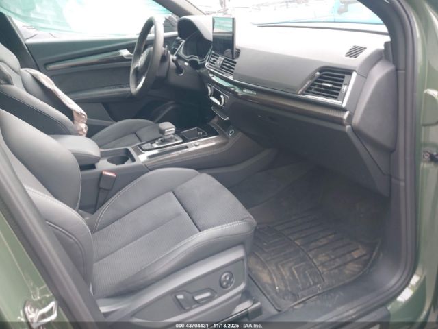 2025 AUDI SQ5 WA1B4AFYXS2003795 Photo 4