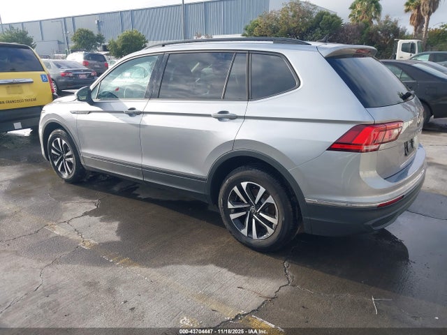 Volkswagen Tiguan 2.0t S 2024 3VVRB7AX2RM048228 Image 3