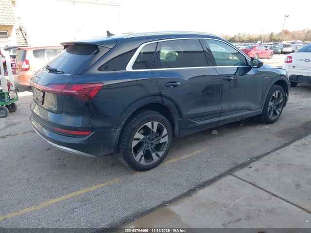 2021 AUDI E-TRON WA1LAAGE5MB022422 Photo 3
