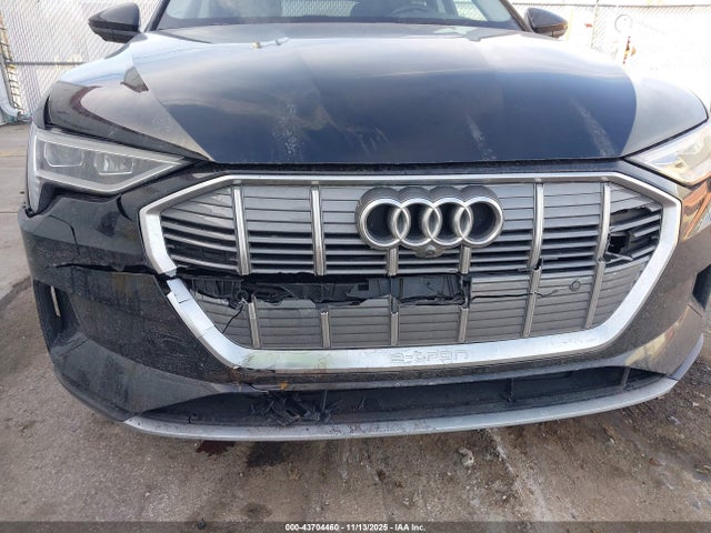 2021 AUDI E-TRON WA1LAAGE5MB022422 Photo 5