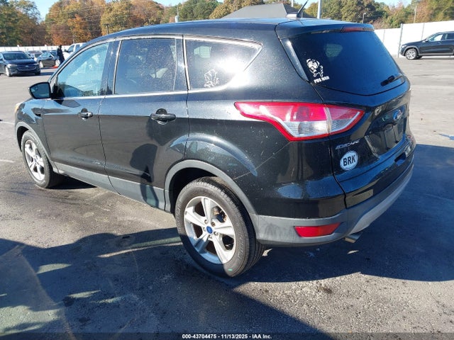 Продажа на аукционе авто 2015 Ford Escape Se, vin: 1FMCU0GX2FUB71222, номер лота: 43704475